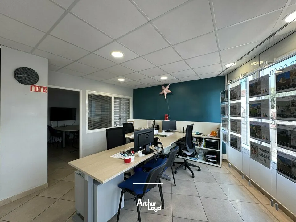 Locaux commerciaux - Location - CHAMBRAY LES TOURS - 37170 - 56-56 - 7726561