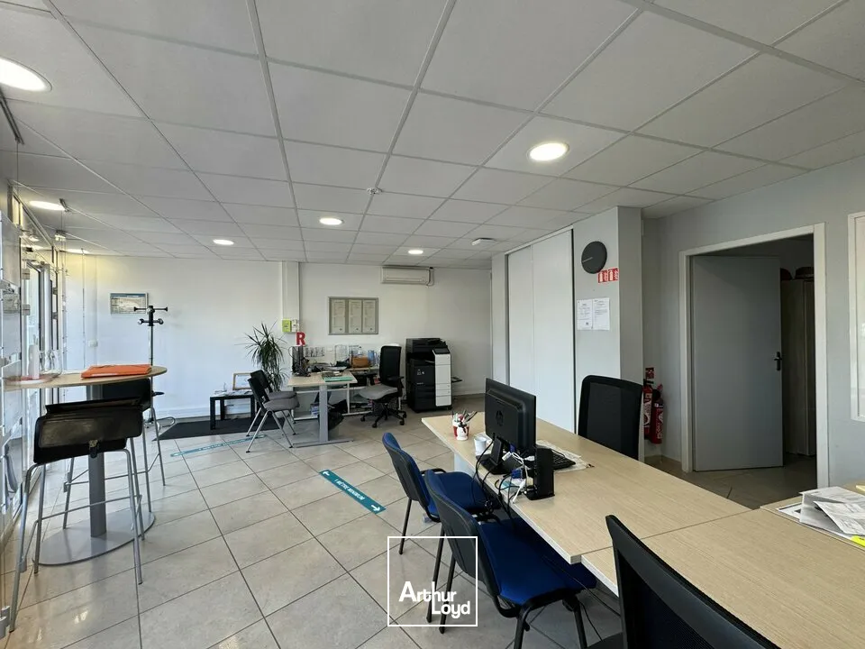 Locaux commerciaux - Location - CHAMBRAY LES TOURS - 37170 - 56-56 - 7726562