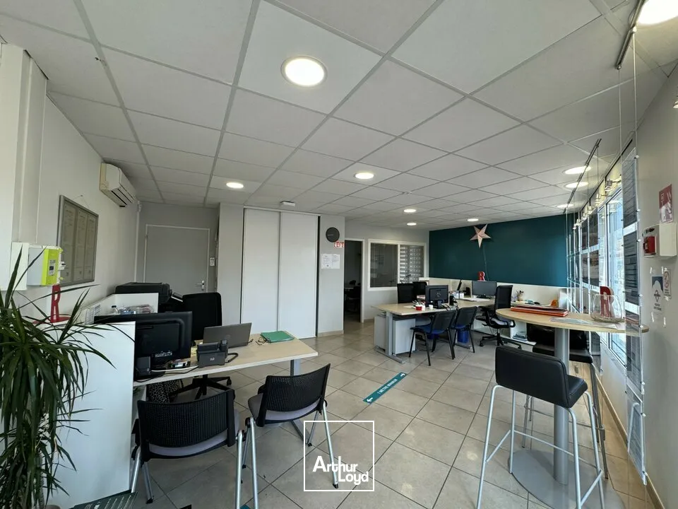 Locaux commerciaux - Location - CHAMBRAY LES TOURS - 37170 - 56-56 - 7726563