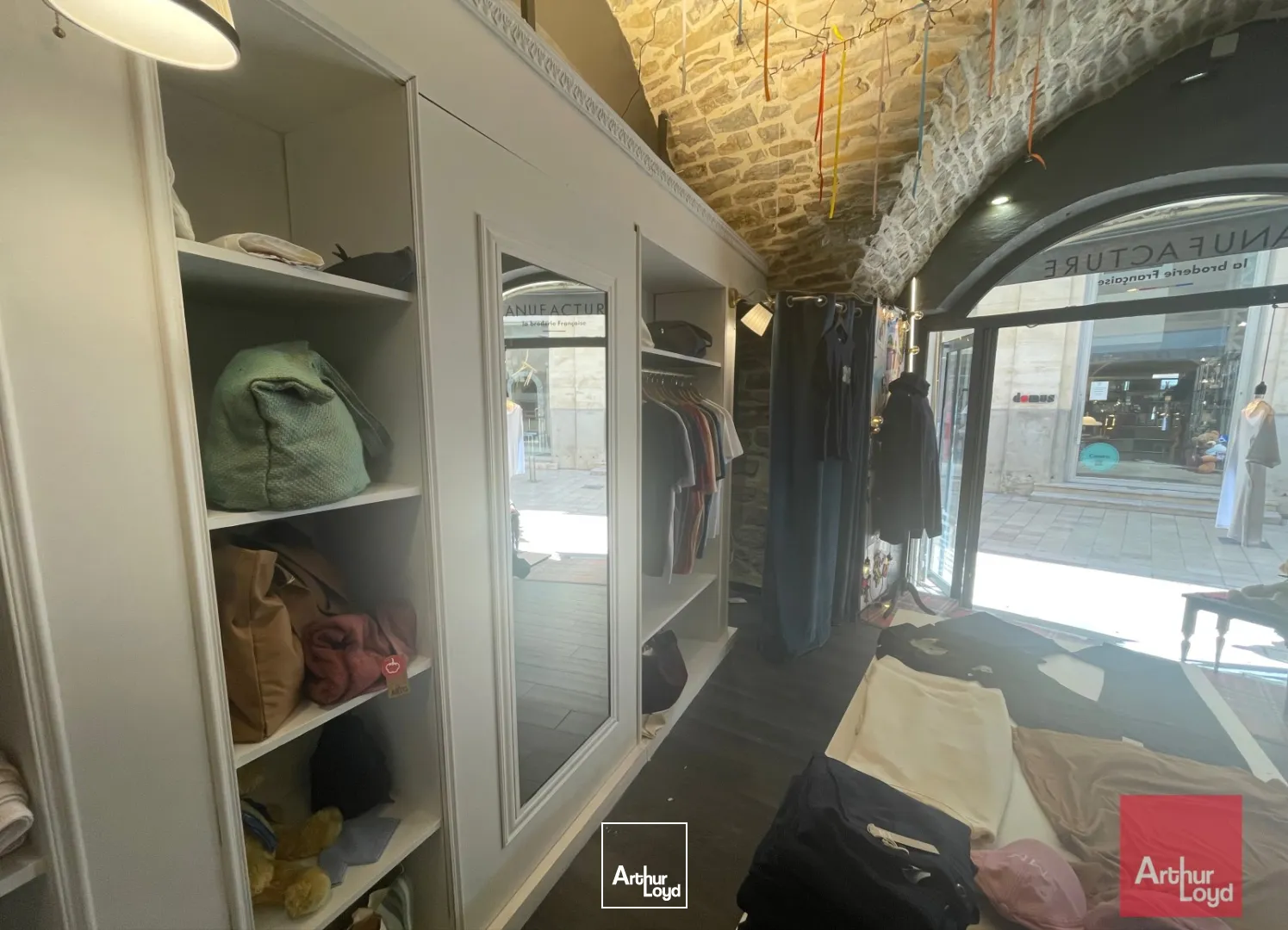 Locaux commerciaux - Location - NIMES - 30000 - 75-75 - 7726681