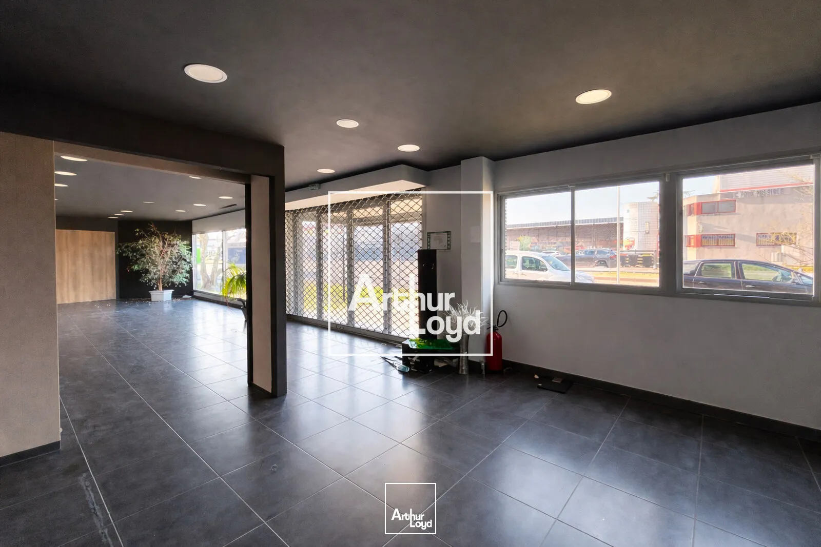 Locaux commerciaux - Location - NIMES - 30900 - 222-222 - 7726698