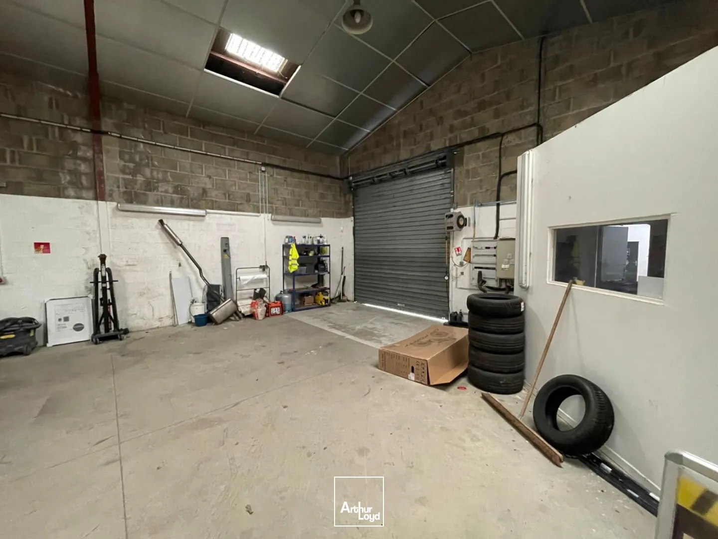 Locaux d'activité & Entrepôts - Location - VANNES - 56000 - 260-260 - 7726725