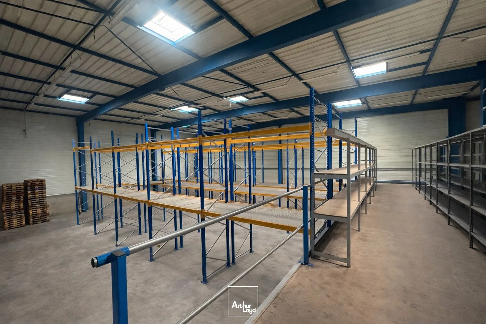 Locaux d'activité & Entrepôts - Location - SARAN - 45770 - 988.74-988.74 - 7726905