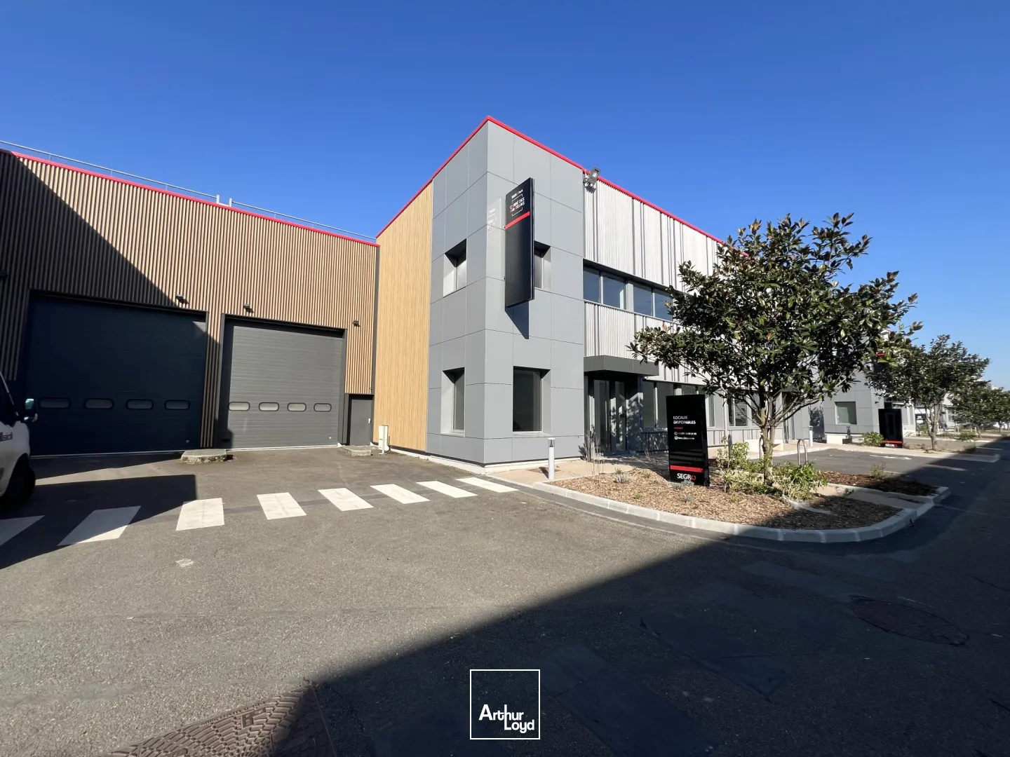 Locaux d'activité & Entrepôts - Location - LE BLANC MESNIL - 93150 - 740-4303 - 7726936