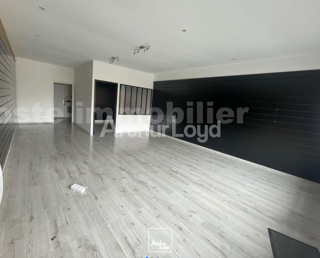 Locaux commerciaux - Location - VILLENEUVE D'ASCQ - 59491 - 60-60 - 7727014