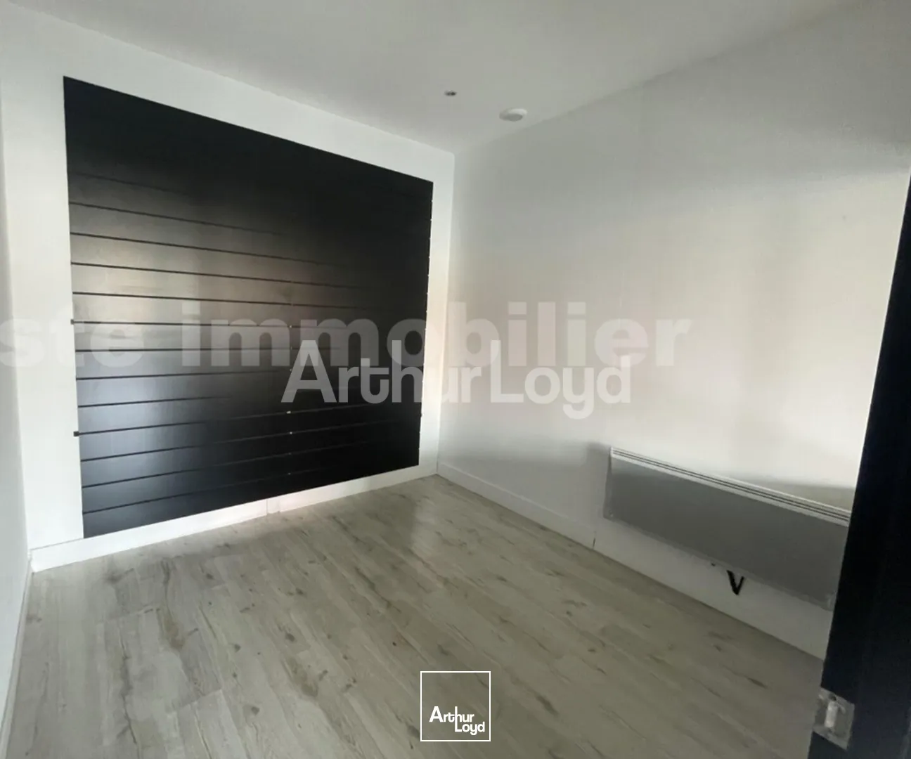 Locaux commerciaux - Location - VILLENEUVE D'ASCQ - 59491 - 60-60 - 7727015