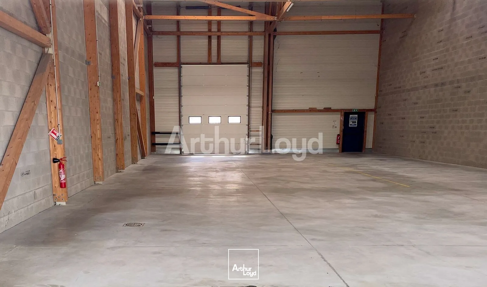 Locaux d'activité & Entrepôts - Location - LEULINGHEM - 62500 - 320-320 - 7727045