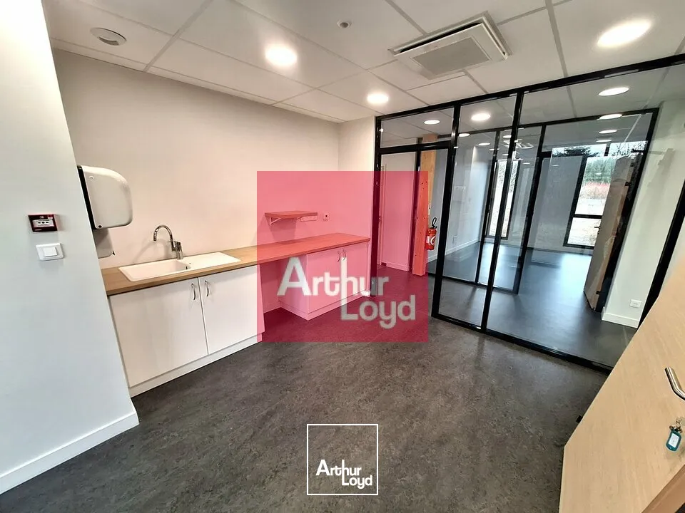 Bureaux - Location - CHÂTEL-GUYON - 63140 - 414-414 - 7727320