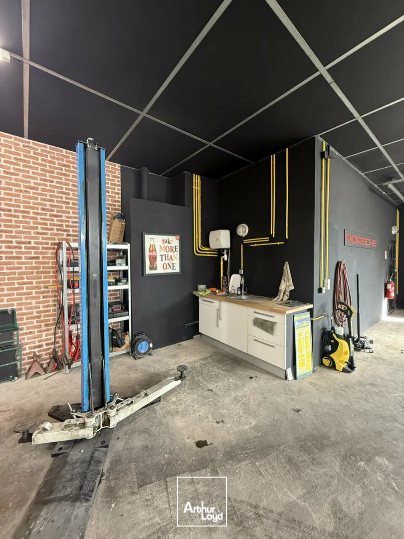 Locaux d'activité & Entrepôts - Location - BRIVE-LA-GAILLARDE - 19100 - 323-323 - 7727362