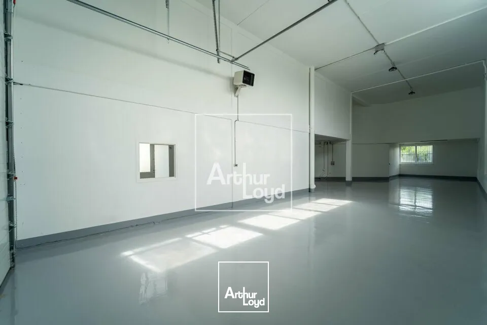 Locaux d'activité & Entrepôts - Location - EVRY - 91000 - 217-657 - 7727389