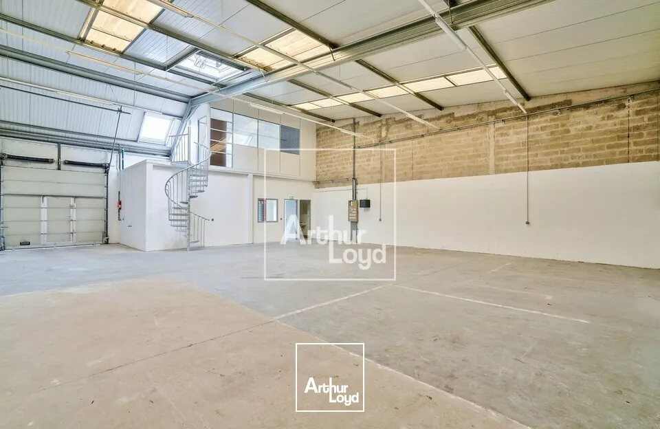 Locaux d'activité & Entrepôts - Location - EVRY - 91000 - 217-657 - 7727391