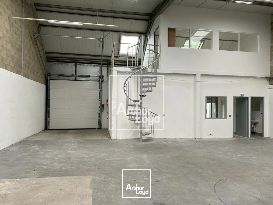 Locaux d'activité & Entrepôts - Location - EVRY - 91000 - 217-657 - 7727393