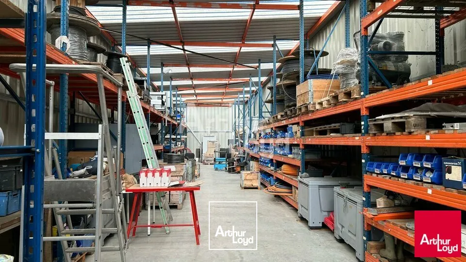 Locaux d'activité & Entrepôts - Vente - LA CHAUSSEE SAINT VICTOR - 41260 - 1350-1350 - 7727469