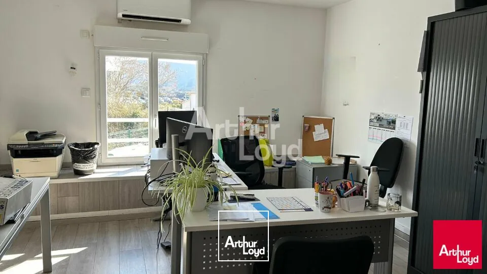 Locaux d'activité & Entrepôts - Vente - LA CHAUSSEE SAINT VICTOR - 41260 - 1350-1350 - 7727471