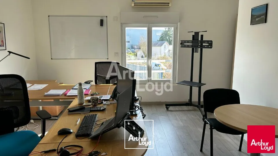 Locaux d'activité & Entrepôts - Vente - LA CHAUSSEE SAINT VICTOR - 41260 - 1350-1350 - 7727472