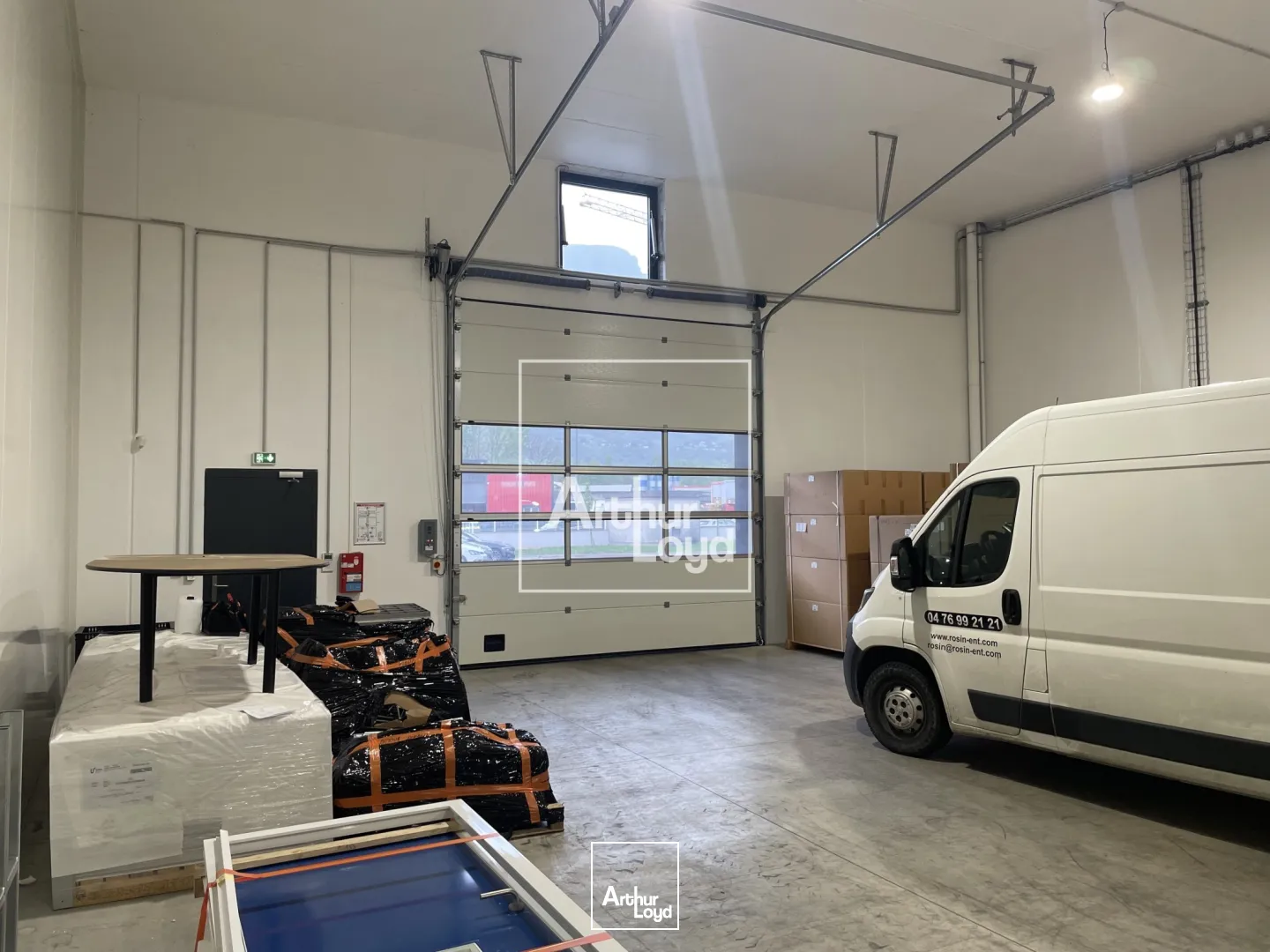 Locaux d'activité & Entrepôts - Location - VARCES ALLIERES ET RISSET - 38760 - 320-320 - 7727684