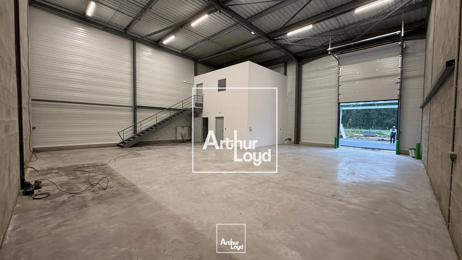 Locaux d'activité & Entrepôts - Location - ROQUES - 31120 - 350-350 - 7727994