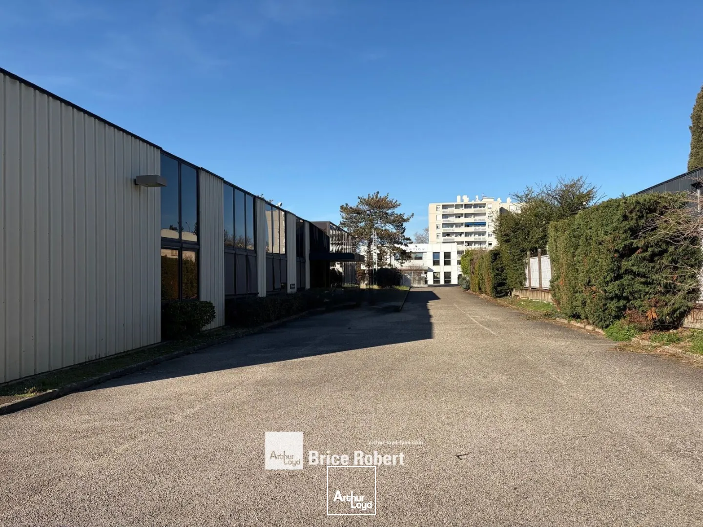 Locaux d'activité & Entrepôts - Location - VAULX EN VELIN - 69120 - 650-650 - 7728075