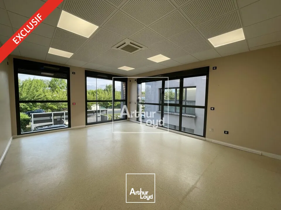 Locaux d'activité & Entrepôts - Location - SAINT PIERRE DU PERRAY - 91280 - 371-371 - 7728253