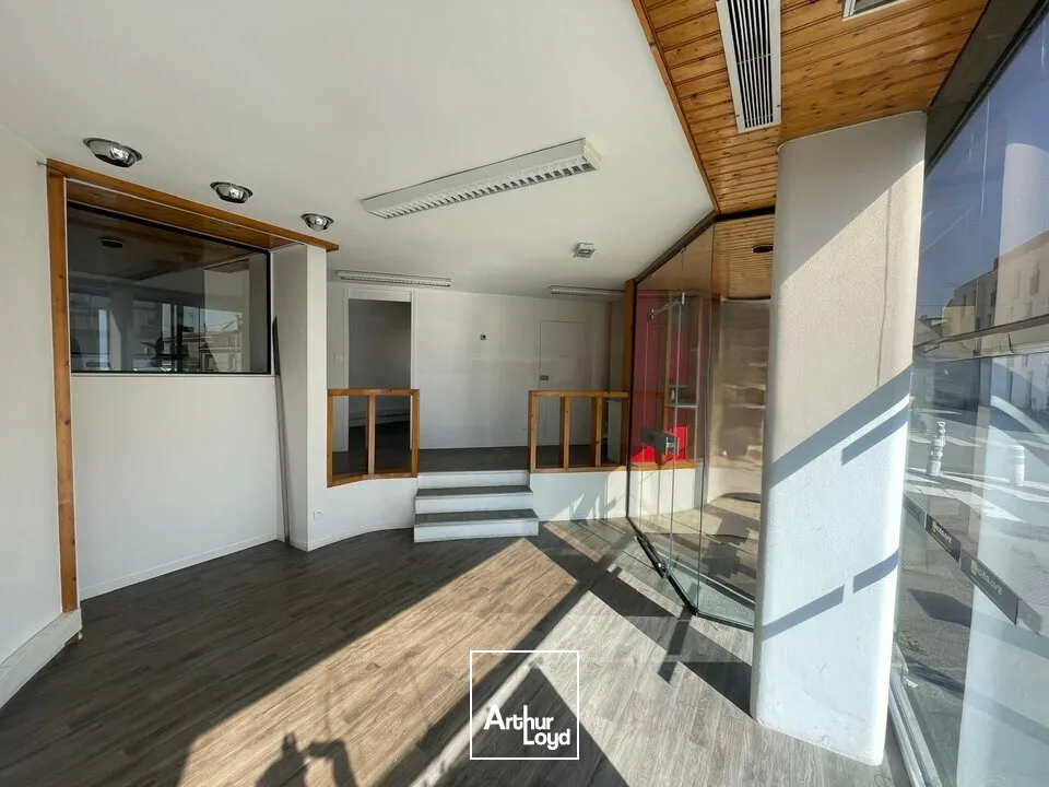 Locaux commerciaux - Location - LA ROCHE-SUR-YON - 85000 - 75-75 - 7728265