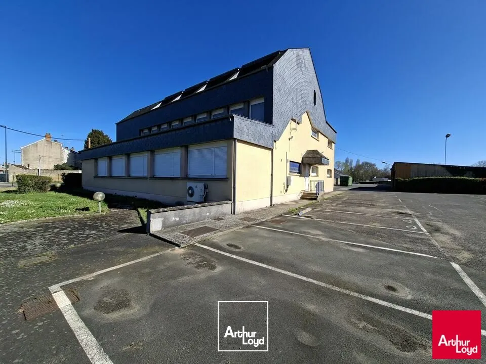 Bureaux - Vente - LA FLÈCHE - 72200 - 748-748 - 7728272