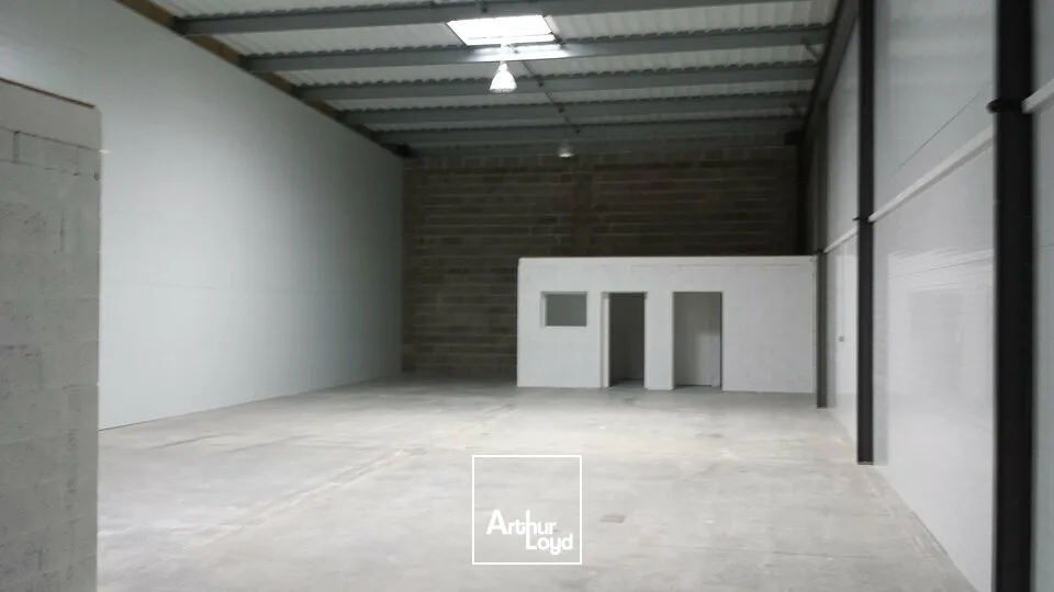 Locaux d'activité & Entrepôts - Location - BALLAN MIRE - 37510 - 250-250 - 7728314