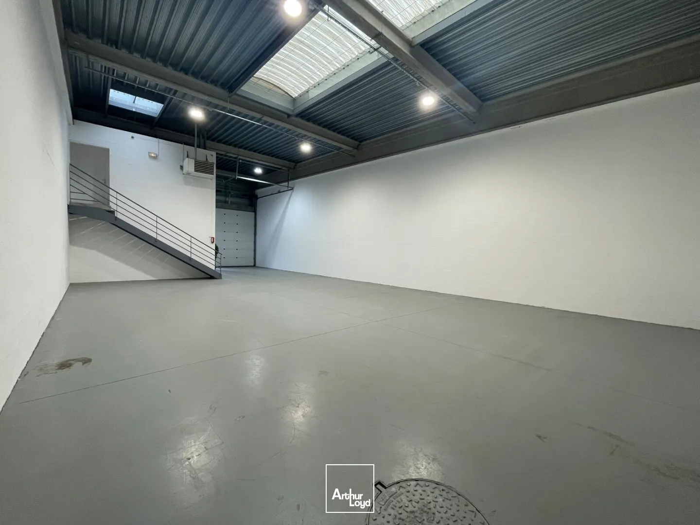 Locaux d'activité & Entrepôts - Location - CHAMBLY - 60230 - 246-246 - 7728373