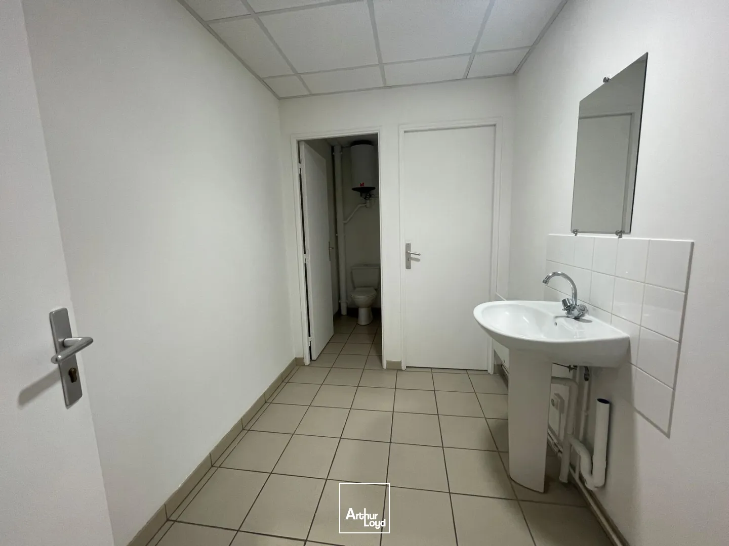 Locaux d'activité & Entrepôts - Location - CHAMBLY - 60230 - 246-246 - 7728375