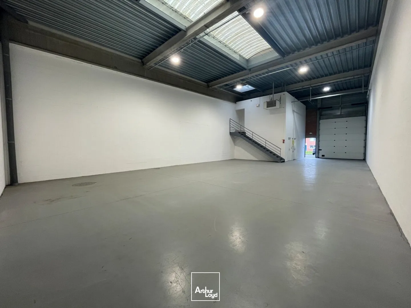 Locaux d'activité & Entrepôts - Location - CHAMBLY - 60230 - 246-246 - 7728372