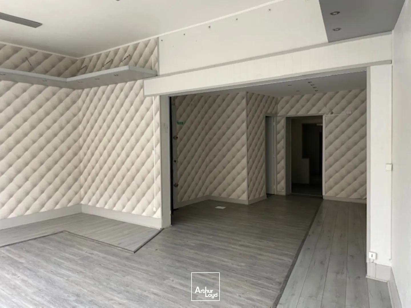 Locaux commerciaux - Location - SOISSONS - 02200 - 70-70 - 7728381