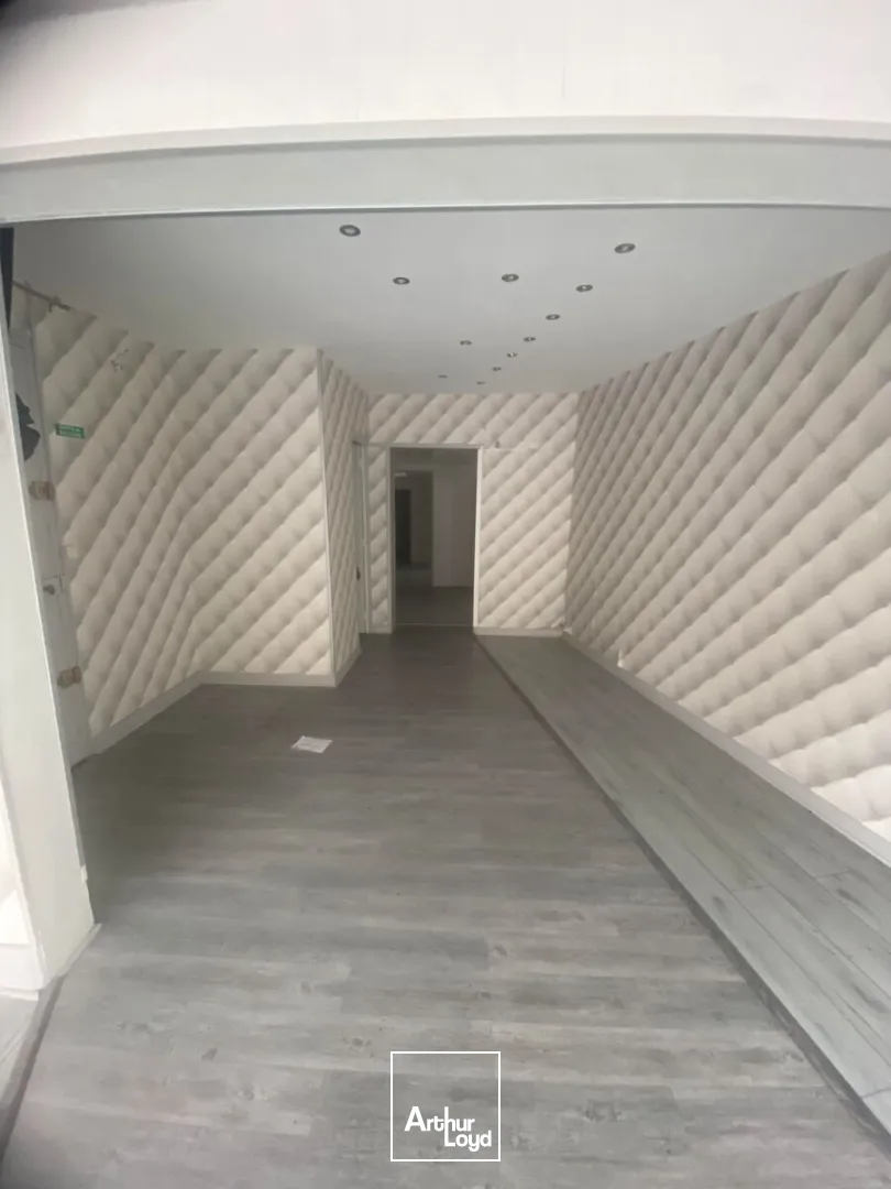 Locaux commerciaux - Location - SOISSONS - 02200 - 70-70 - 7728382