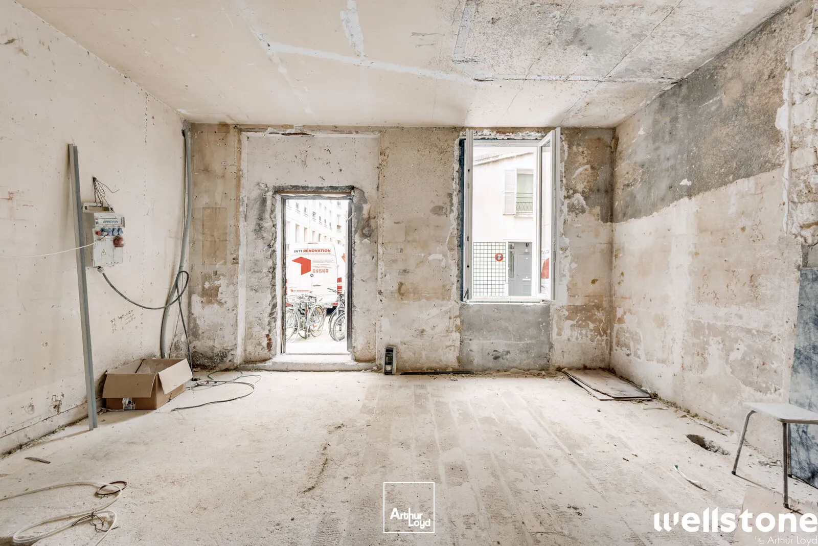 Bureaux - Vente - PARIS - 75018 - 99.35-99.35 - 7728567