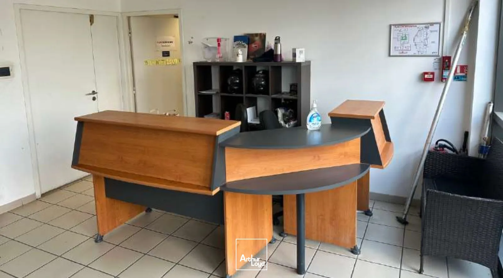 Locaux d'activité & Entrepôts - Location - LOUVRES - 95380 - 3374-3374 - 7728757