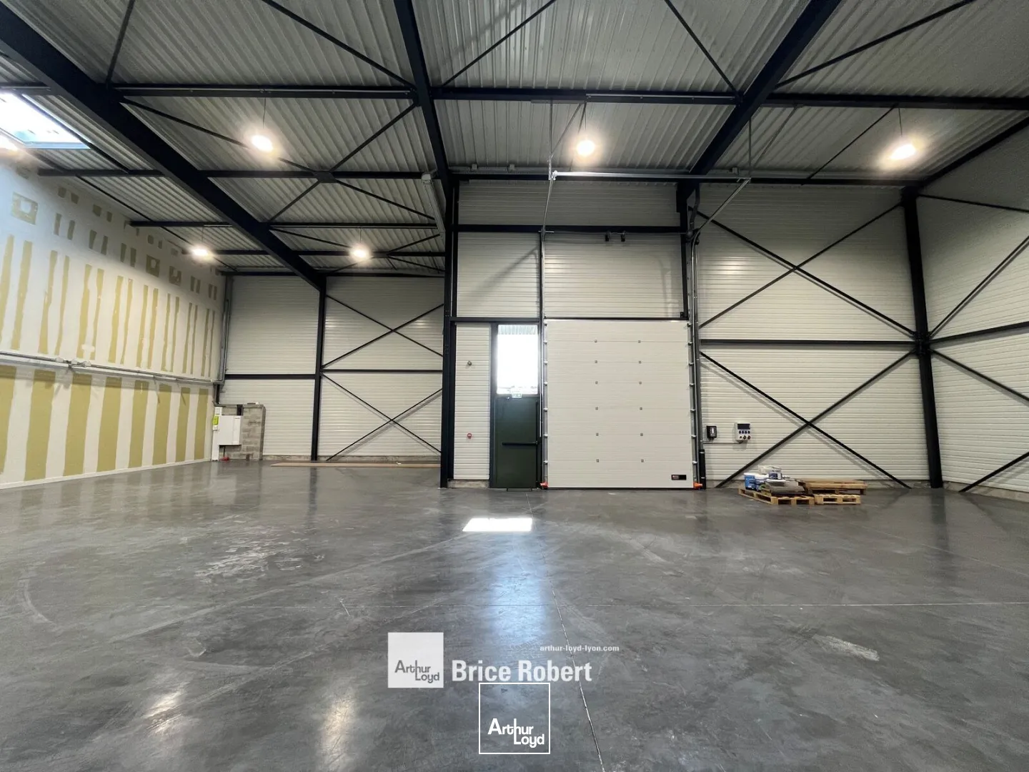 Locaux d'activité & Entrepôts - Location - THURINS - 69510 - 547-547 - 7728969