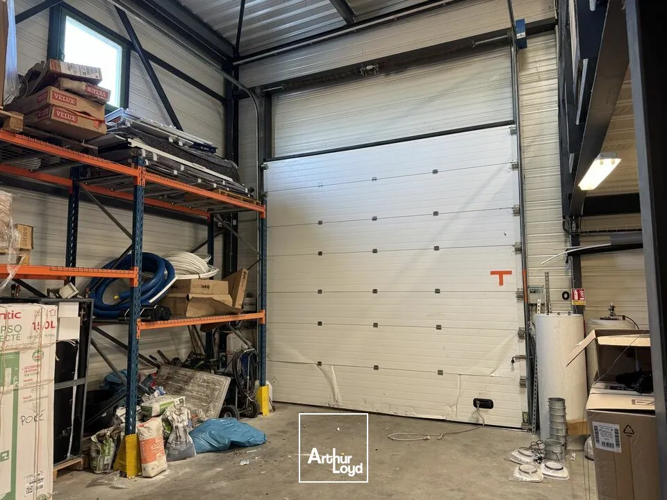 Locaux d'activité & Entrepôts - Vente - ROCHECORBON - 37210 - 566-566 - 7730567