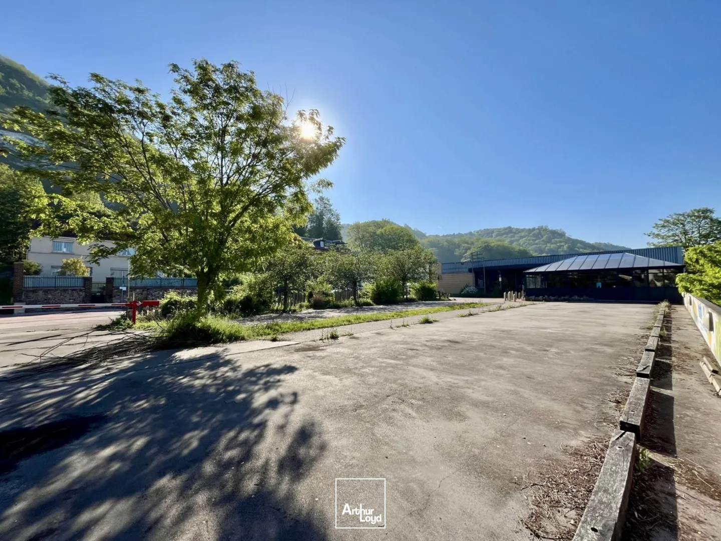 Locaux commerciaux - Location - AMFREVILLE LA MI VOIE - 76920 - 280-700 - 7730713