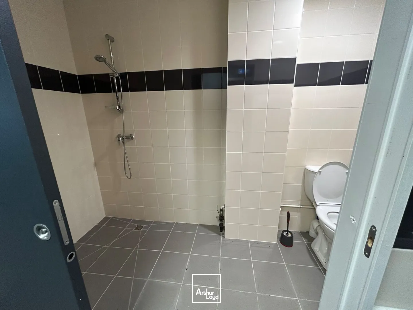 Locaux d'activité & Entrepôts - Location - REZE - 44400 - 183-183 - 7730791