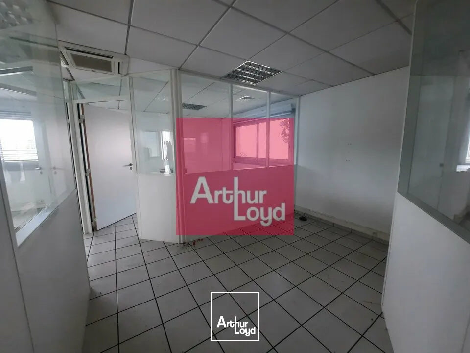 Locaux d'activité & Entrepôts - Vente - PONT-DU-CHÂTEAU - 63430 - 2500-2500 - 7731142