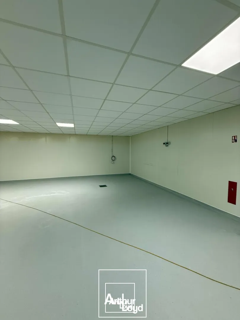 Locaux d'activité & Entrepôts - Location - SAINT PANTALEON DE LARCHE - 19600 - 1455-1455 - 7731182