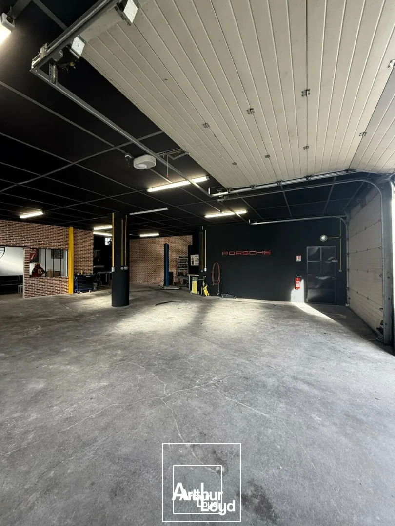 Locaux d'activité & Entrepôts - Vente - BRIVE-LA-GAILLARDE - 19100 - 323-323 - 7731205