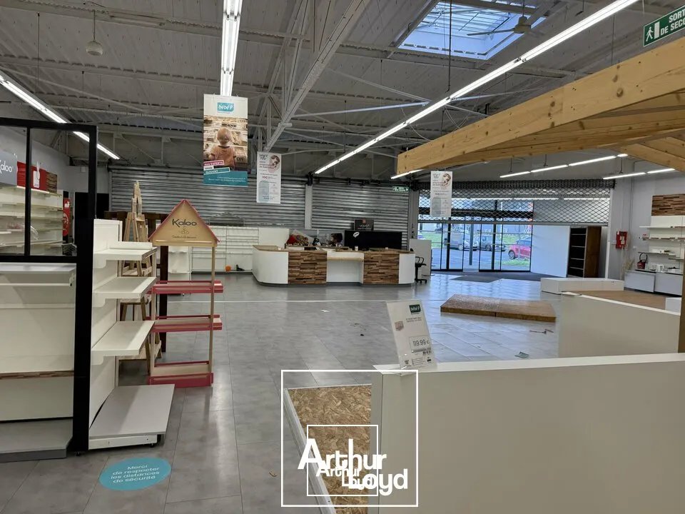 Locaux commerciaux - Location - MALEMORT - 19360 - 904-904 - 7731221
