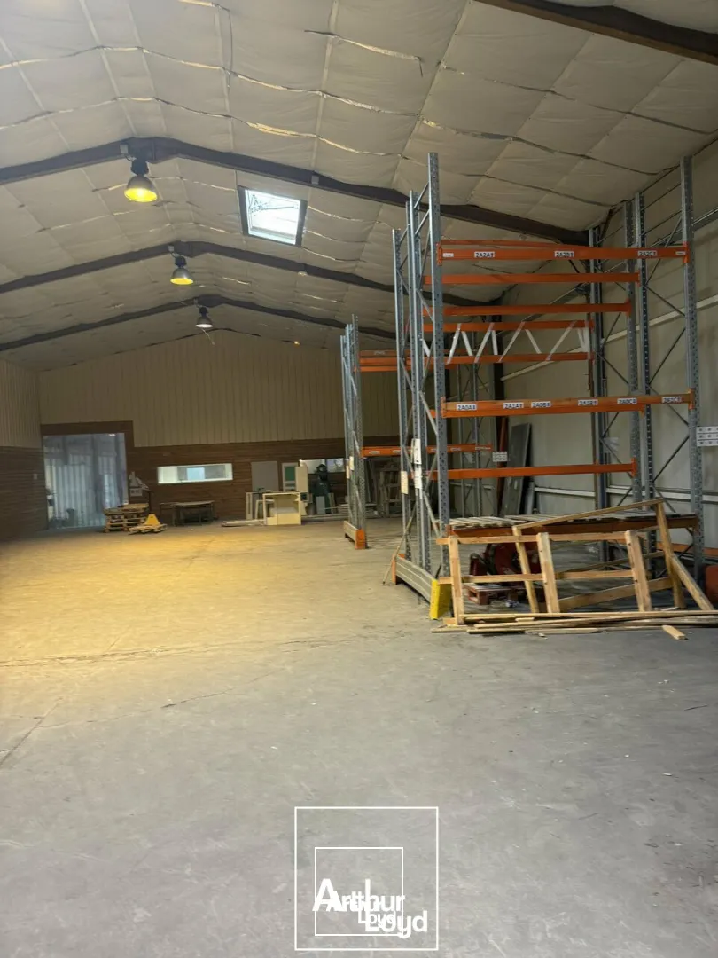 Bureaux - Location - SAINT PANTALEON DE LARCHE - 19600 - 680-680 - 7731259