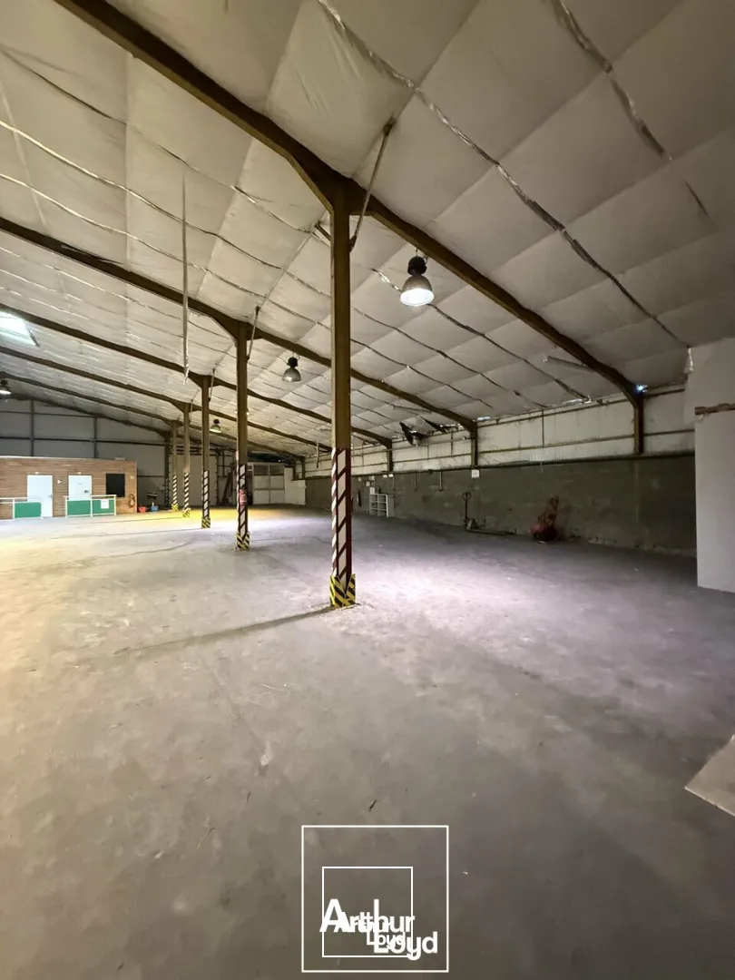 Bureaux - Location - SAINT PANTALEON DE LARCHE - 19600 - 680-680 - 7731261