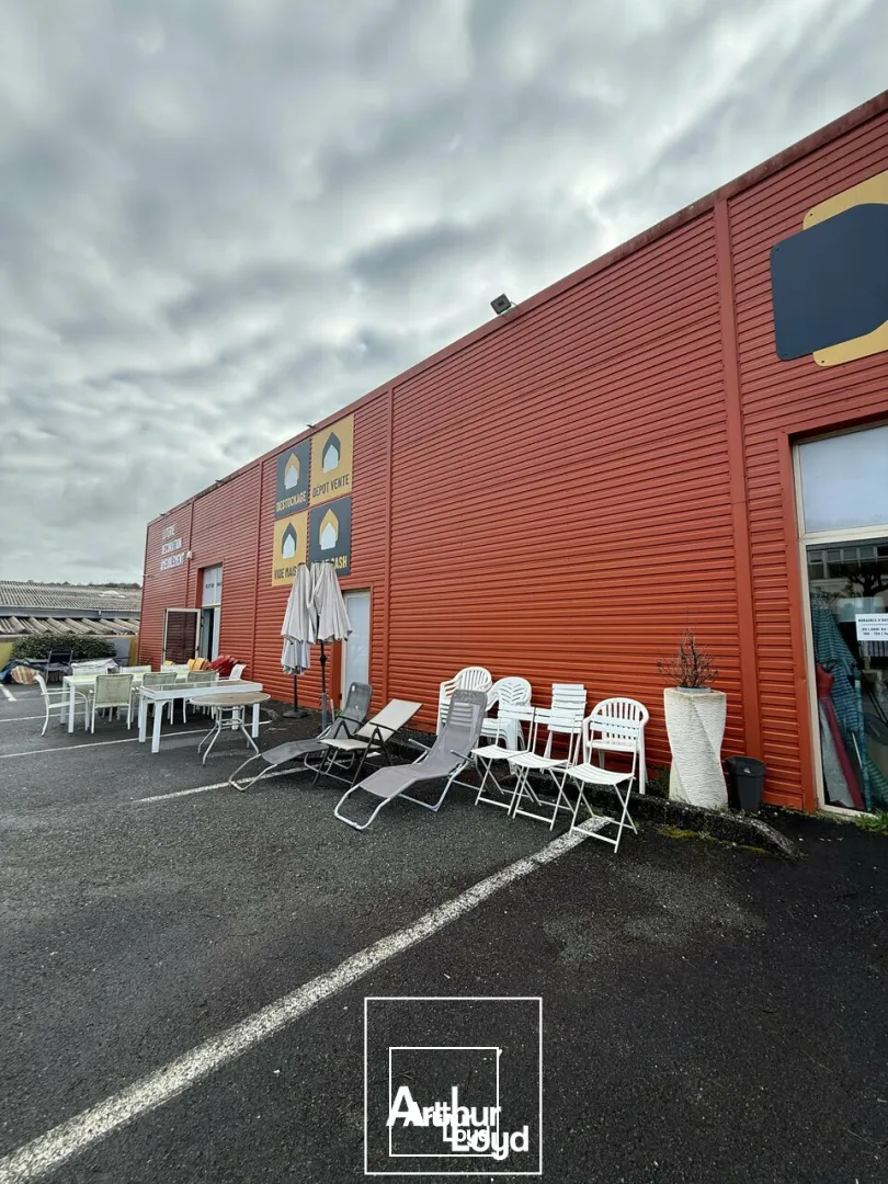 Locaux commerciaux - Location - SARLAT-LA-CANÉDA - 24200 - 600-600 - 7731268