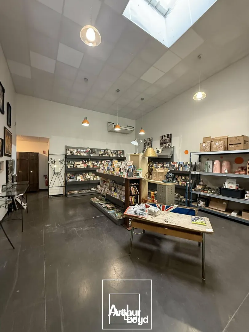 Locaux commerciaux - Location - SARLAT-LA-CANÉDA - 24200 - 600-600 - 7731266