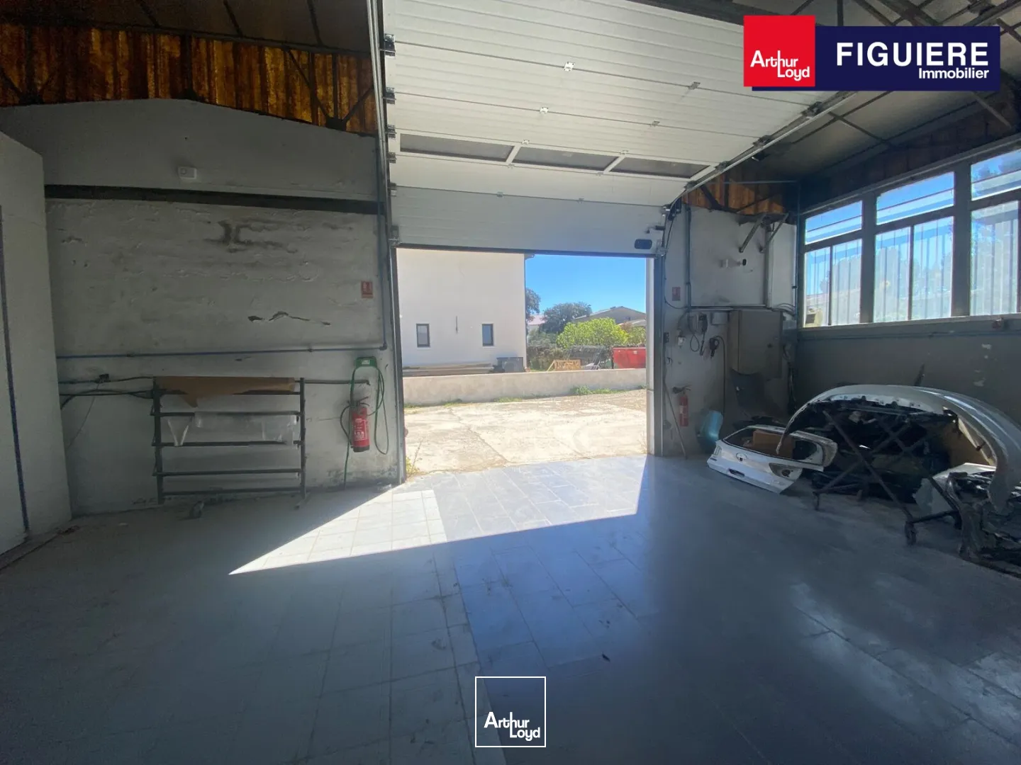 Locaux d'activité & Entrepôts - Vente - GRANS - 13450 - 380-380 - 7731521