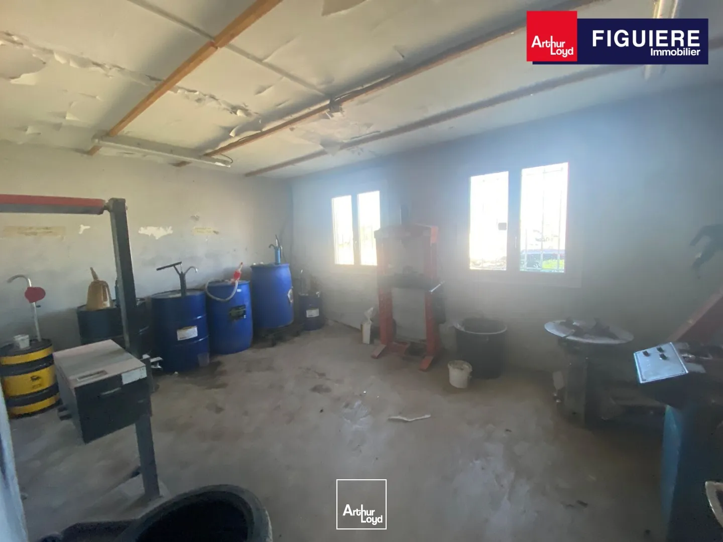 Locaux d'activité & Entrepôts - Vente - GRANS - 13450 - 380-380 - 7731523