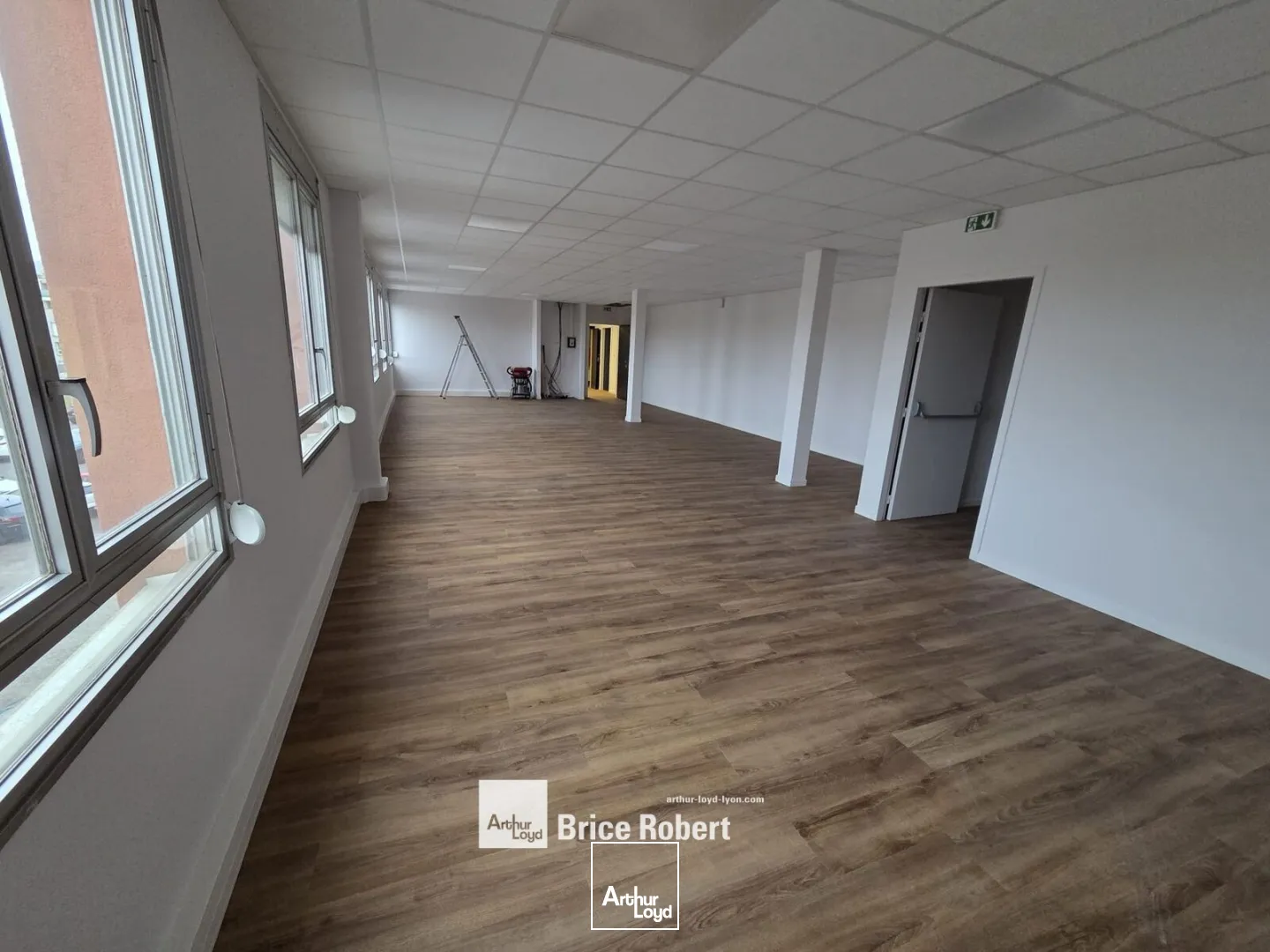 Bureaux - Location - DECINES CHARPIEU - 69150 - 105.1-105.1 - 7731972