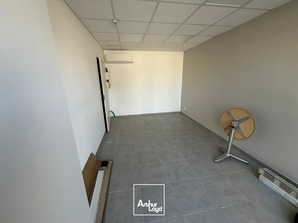 Locaux d'activité & Entrepôts - Location - VALENCE - 26000 - 69-69 - 7732188