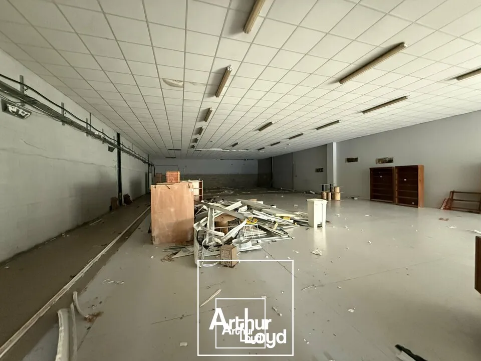 Locaux commerciaux - Location - BRIVE-LA-GAILLARDE - 19100 - 526-526 - 7732310